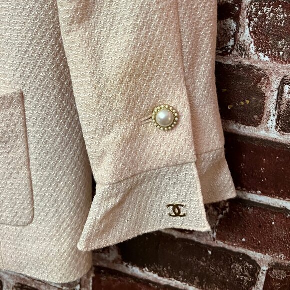 Authentic Chanel Vintage 02P Pale Pink Bouclé Tweed Zip Jacket - Size 38 - Picture 5 of 15